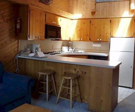 High Village Breezy Point Bagian luar foto